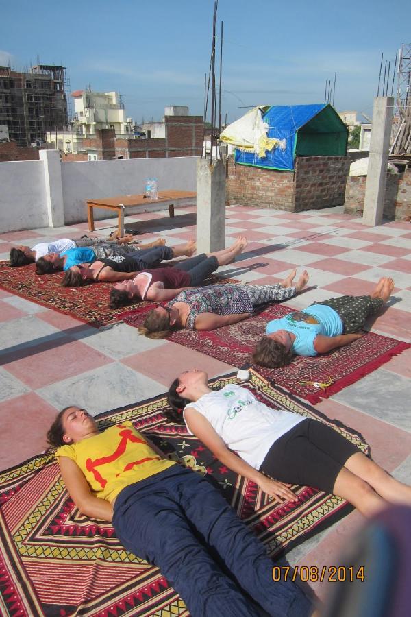 Kedar -feel At * Varanasi